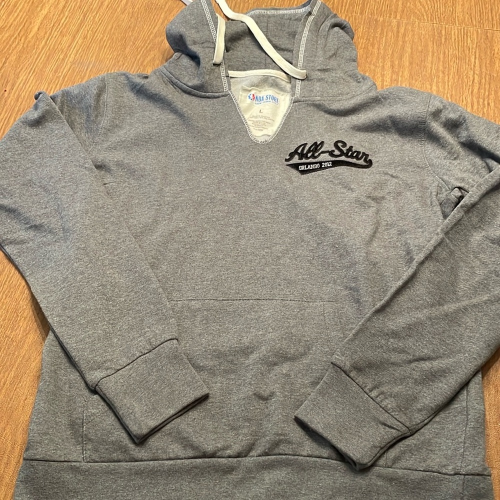 NBA All-Star 2012 Sweatshirt!!